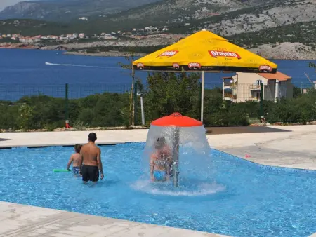 Mobilheim mit gemeinschaftlichem Pool, Appartement 4 personnes à Novi Vinodolski Klenovica - Photo 26