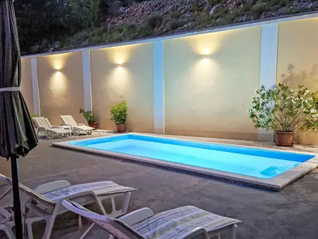Gesamte Wohnung mit Terrasse und Meerblick, Appartement 6 personnes à Senj - Photo 5