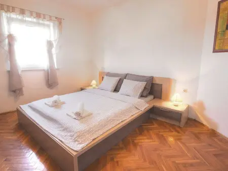 Gesamte Wohnung mit Terrasse und Meerblick, Appartement 6 personnes à Senj - Photo 16