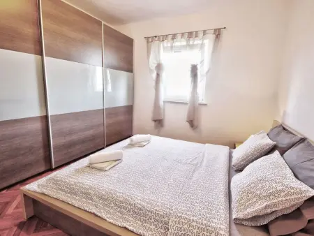 Gesamte Wohnung mit Terrasse und Meerblick, Appartement 6 personnes à Senj - Photo 17