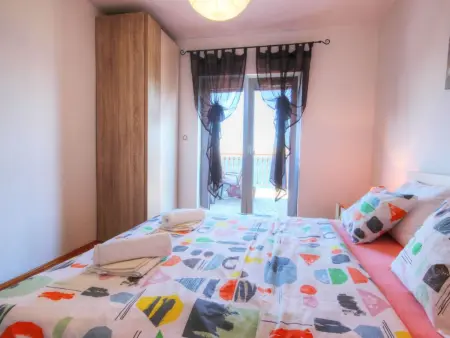Gesamte Wohnung mit Terrasse und Meerblick, Appartement 6 personnes à Senj - Photo 20