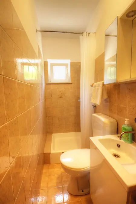 Gesamte Wohnung mit Terrasse und Meerblick, Appartement 6 personnes à Senj - Photo 28
