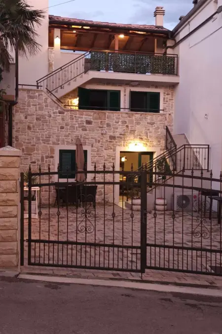 Jacuzzi Haus, Maison 6 personnes à Posedarje - Photo 36