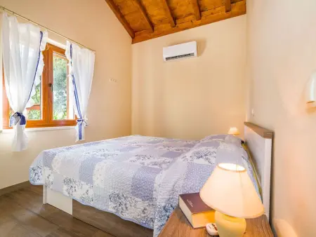 Ferienvilla Roko mit beheiztem Pool, Maison 6 personnes à Posedarje - Photo 4