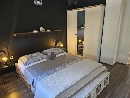 mit Blick auf das Wasser, Appartement 6 personnes à Sv. Filip i Jakov - Photo 12