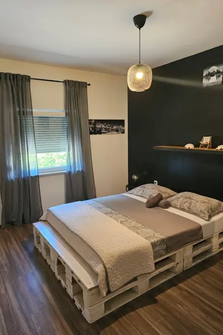 mit Blick auf das Wasser, Appartement 6 personnes à Sv. Filip i Jakov - Photo 13