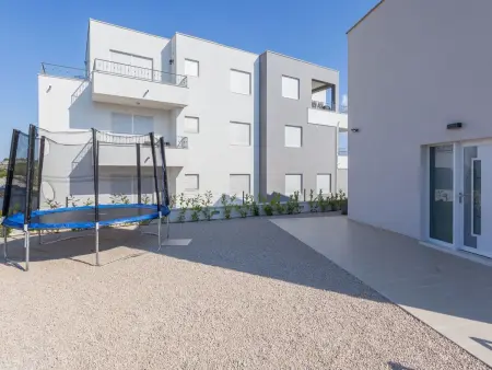 Wunderschöne Ferienvilla Lomari, Maison 12 personnes à Brodarica - Photo 8