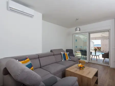 Wunderschöne Ferienvilla Lomari, Maison 12 personnes à Brodarica - Photo 11
