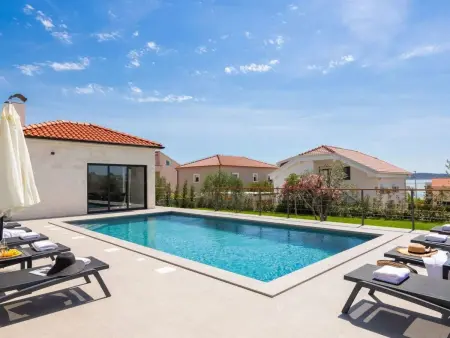 Villa Bianca Sibenik, Maison 12 personnes à Brodarica - Photo 3