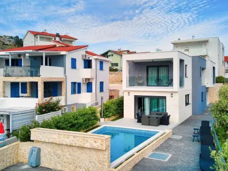 Villa Marionella in Šibenik, Maison 8 personnes à Brodarica Žaborić - Photo 3