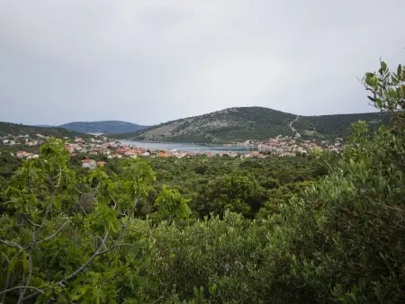 Mango  direkt am Strand, Appartement 4 personnes à Vinišće - Photo 1