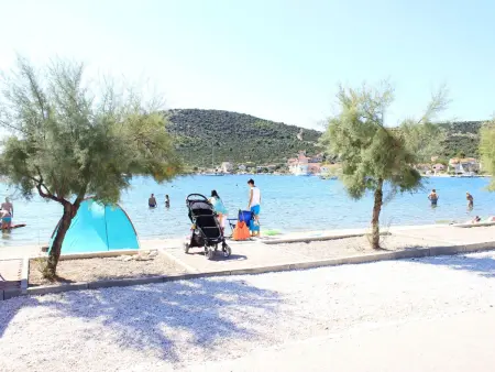 Mango  direkt am Strand, Appartement 4 personnes à Vinišće - Photo 13
