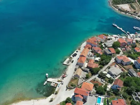 Steinvilla am Strand Nina - EOS CROATIA, Maison 8 personnes à Vinišće - Photo 3