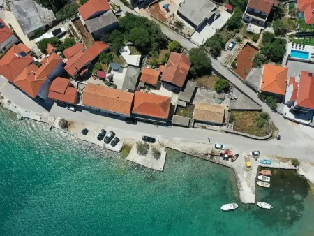 Steinvilla am Strand Nina - EOS CROATIA, Maison 8 personnes à Vinišće - Photo 4