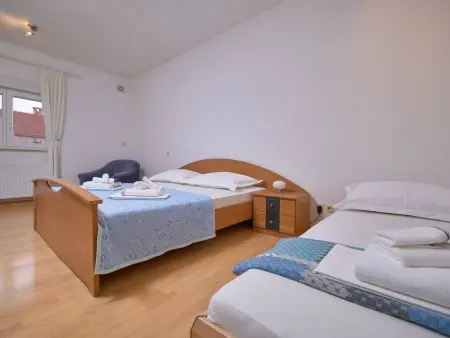 M&M Ferienhaus mit Pool, Maison 10 personnes à Podstrana - Photo 35