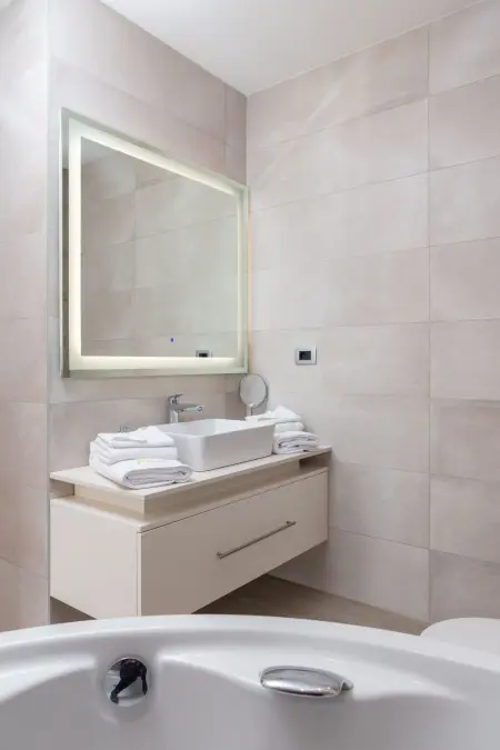 Luxuriöse Villa Elais für 10 Personen, Maison 10 personnes à Podstrana - Photo 18