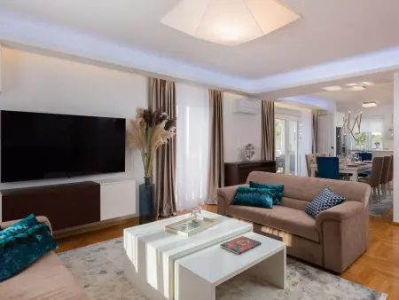 Luxuriöse Villa Elais für 10 Personen, Maison 10 personnes à Podstrana - Photo 22
