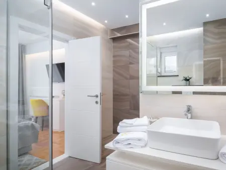 Luxuriöse Villa Elais für 10 Personen, Maison 10 personnes à Podstrana - Photo 33