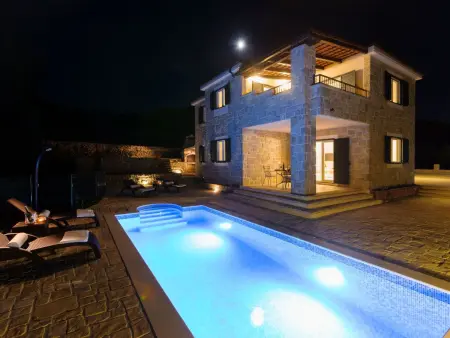 Luxuriöse Steinvilla mit privatem Swimmingpool und herrlichem Meerblick - Photo 18
