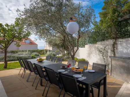 Ferienvilla  Elena  mit eigenem Pool, Maison 20 personnes à Podstrana - Photo 2