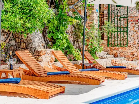 Ferienvilla 'Villa Betelgeuse, Maison 4 personnes à Omiš - Photo 2
