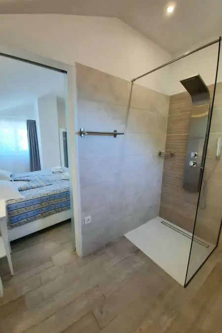 2 Schlafzimmer Villa Blue Dream mit Infinity-Pool - Photo 32