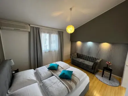 mit Privatpool neben dem Strand, Maison 12 personnes à Omiš - Photo 23