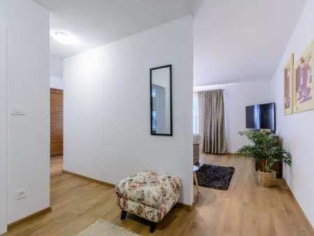 Villa mit vier Schlafzimmern und beheiztem Pool, Maison 8 personnes à Omiš - Photo 47
