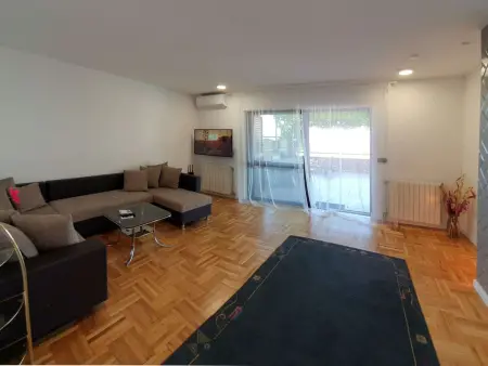 Geräumiges Ferienhaus in Omiš mit Privatem Pool - Photo 10