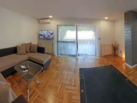 Geräumiges Ferienhaus in Omiš mit Privatem Pool - Photo 11