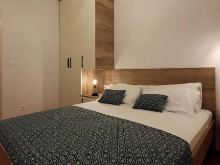 Geräumiges Ferienhaus in Omiš mit Privatem Pool - Photo 14