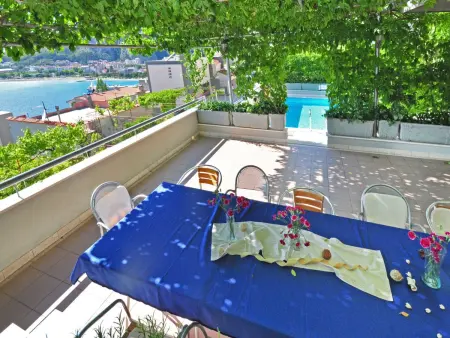 Geräumiges Ferienhaus in Omiš mit Privatem Pool - Photo 24