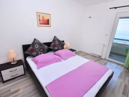 Geräumiges Ferienhaus in Omiš mit Privatem Pool - Photo 39