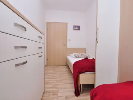 Geräumiges Ferienhaus in Omiš mit Privatem Pool - Photo 42