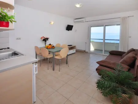 Geräumiges Ferienhaus in Omiš mit Privatem Pool - Photo 43