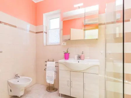 Villa May, Maison 8 personnes à Tinjan - Photo 23