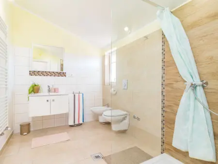 Villa May, Maison 8 personnes à Tinjan - Photo 35