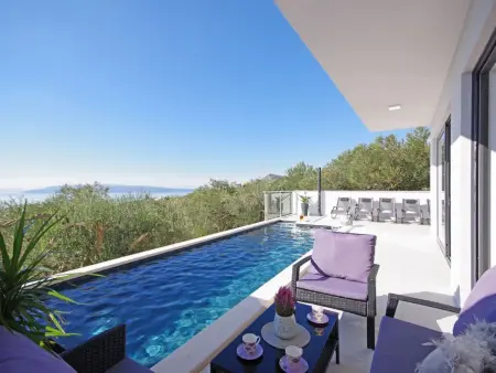 in Makarska mit Schöner Terrasse, Maison 6 personnes à Makarska - Photo 4