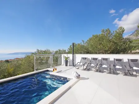 in Makarska mit Schöner Terrasse, Maison 6 personnes à Makarska - Photo 6