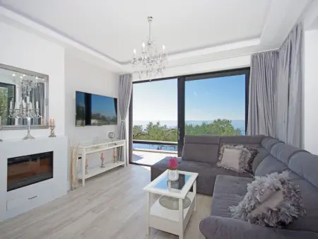 in Makarska mit Schöner Terrasse, Maison 6 personnes à Makarska - Photo 16