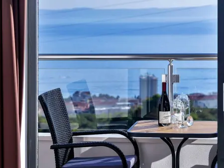 in Makarska mit Schöner Terrasse, Maison 6 personnes à Makarska - Photo 40