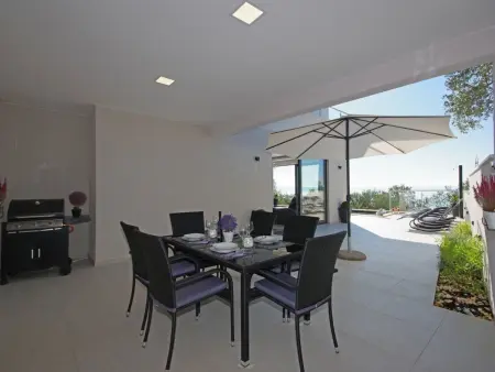 in Makarska mit Schöner Terrasse, Maison 6 personnes à Makarska - Photo 48