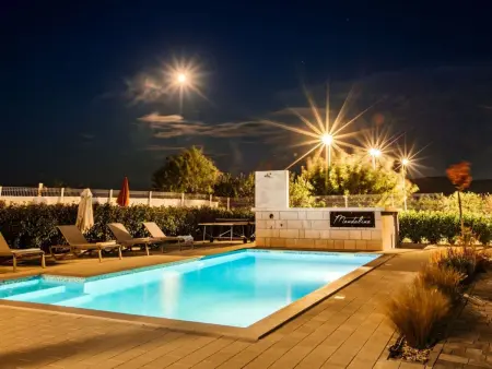 Villa 'Villa Mandalina.HR', Maison 7 personnes à Imotski - Photo 11