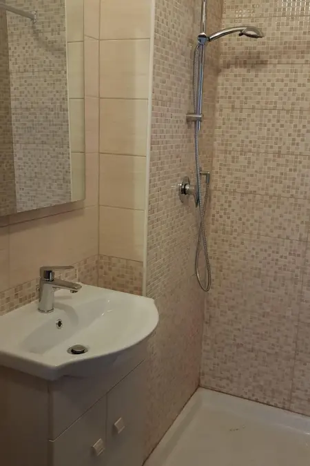 Wohnung 'Ascar' mit Balkon, Appartement 3 personnes à Torino - Photo 8