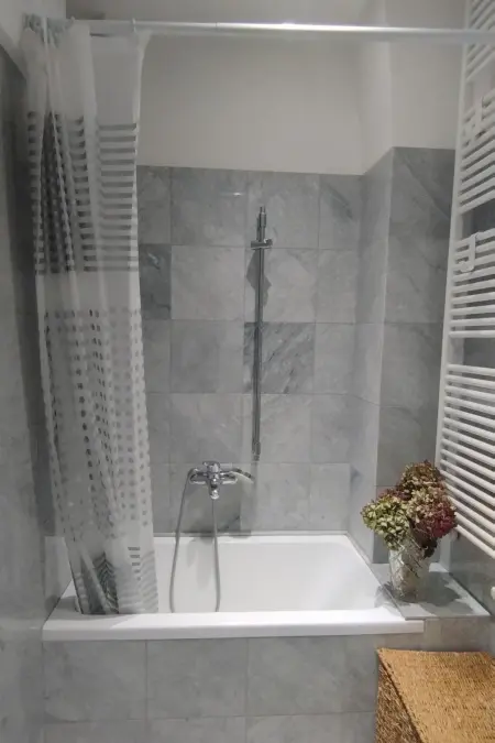 Historic house  3 minutes to Palazzo Reale, Appartement 4 personnes à Torino - Photo 14