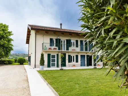 mit privatem Pool, AC und Weinkeller, Maison 8 personnes à Cisterna d'Asti - Photo 1