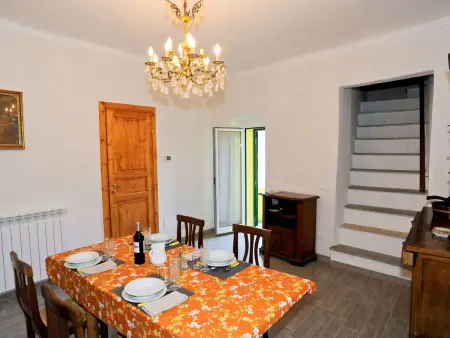 'Medieval House' mit Terrasse, Appartement 7 personnes à Ventimiglia - Photo 5