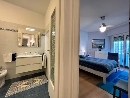 für 4 Personen ca. 80 m&sup2; in Sanremo, Norditalien (Ligurien) - Photo 5