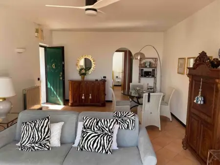 Junges Haus' Wohnung mit Wasserblick, Appartement 4 personnes à Diano Marina - Photo 8