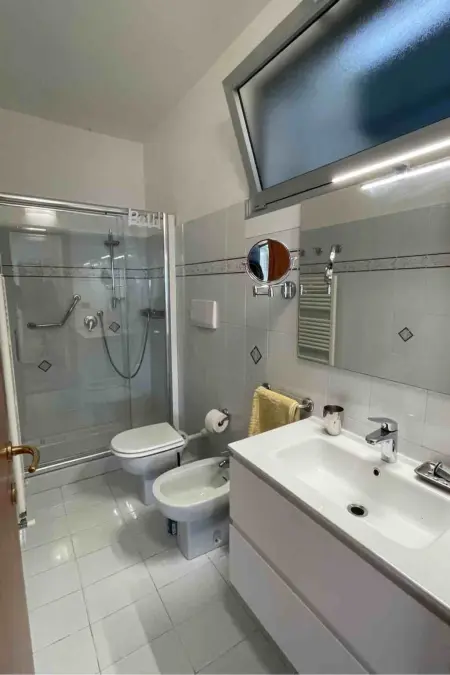 Junges Haus' Wohnung mit Wasserblick, Appartement 4 personnes à Diano Marina - Photo 12